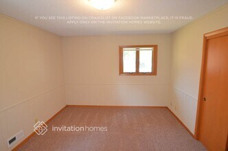 8532 Thomas Ave S in Minneapolis, MN - Building Photo - Building Photo