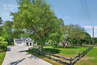 58 Holland Dr in Castle Hayne, NC - Building Photo - Building Photo