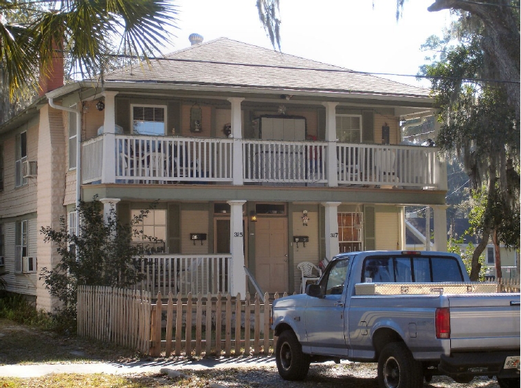 315 Cedar St in Daytona Beach, FL - Building Photo