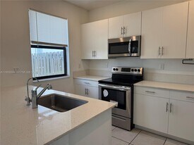 13379 SW 287th St in Homestead, FL - Building Photo