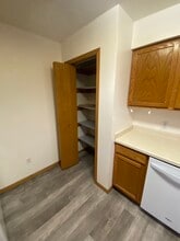 527 Trail Side Dr, Unit 527 in Deforest, WI - Foto de edificio - Building Photo