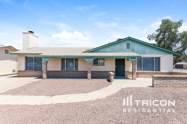 property at 7100 W Cheryl Dr