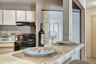 River's Cove in Germantown, WI - Building Photo - Building Photo