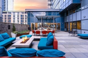 The Danforth in Seattle, WA - Building Photo