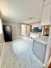 2019 Broadway in Buffalo, NY - Building Photo - Building Photo