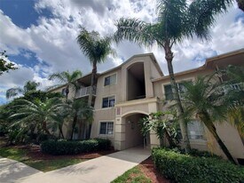 5041 Wiles Rd in Coconut Creek, FL - Building Photo