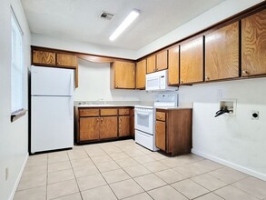 1805 Sandrock Rd in Tuttle, OK - Building Photo - Building Photo