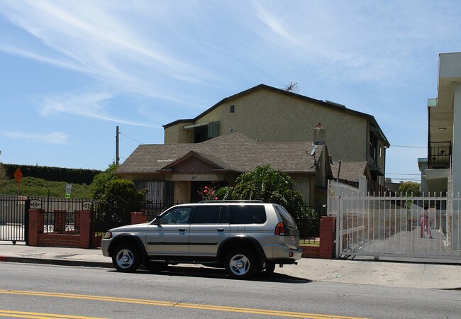 831-833 N Normandie Ave in Los Angeles, CA - Building Photo - Building Photo