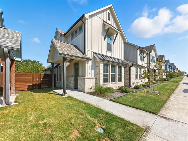 9525 Thorncrown Ln in Fort Worth, TX - Foto de edificio - Building Photo