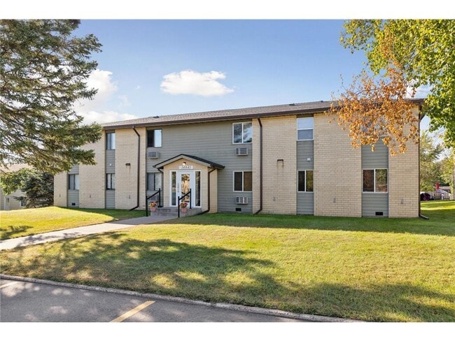 property at 14841 58th St N