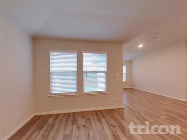 5910 Shelby Pass in Saint Hedwig, TX - Building Photo - Building Photo