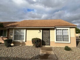 8943 W Manzanita Dr in Peoria, AZ - Building Photo