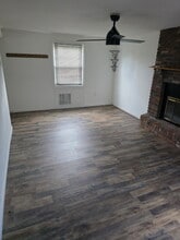 549 Thompson Ave in Clairton, PA - Building Photo - Building Photo