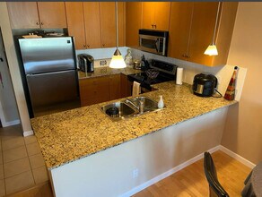 15385 101A Av in Surrey, BC - Building Photo - Building Photo