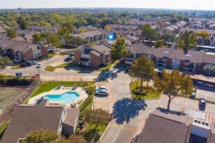 12482 Abrams Rd in Dallas, TX - Building Photo