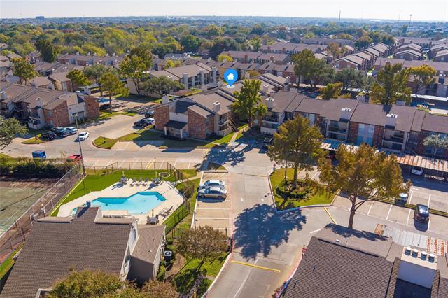 12482 Abrams Rd in Dallas, TX - Building Photo