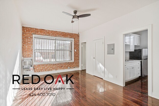 property at 245 N Kenmore Ave