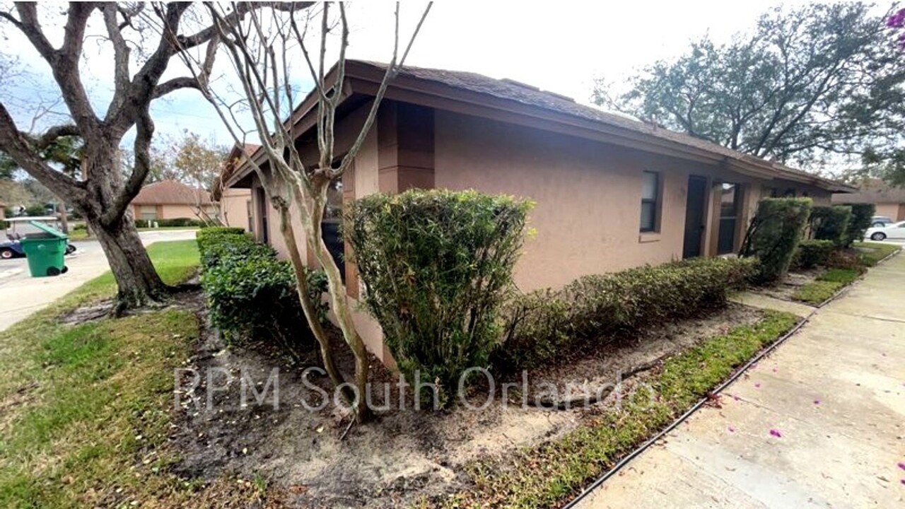 359 Douglas Way in Winter Garden, FL - Building Photo