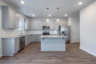300 Peachtree Rd in Hoschton, GA - Building Photo - Building Photo