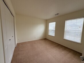 16850 NW Arizona Dr in Beaverton, OR - Building Photo - Building Photo