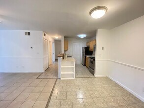 6166 Westgate Dr in Orlando, FL - Building Photo - Building Photo
