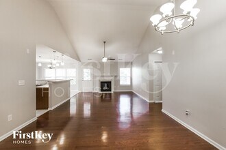 11618 Village Pond Dr in Charlotte, NC - Foto de edificio - Building Photo