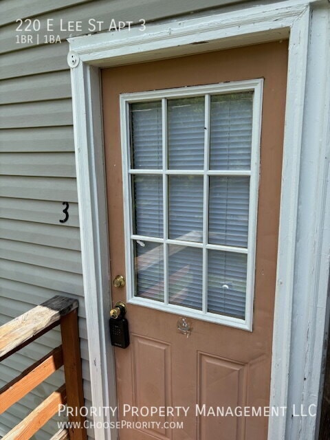 property at 220 E Lee St