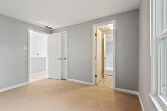 648 Golfview Dr in Lexington, KY - Building Photo - Building Photo