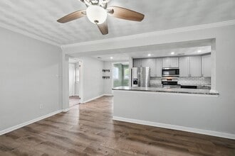 3521 Brest Ave in Norfolk, VA - Foto de edificio - Building Photo