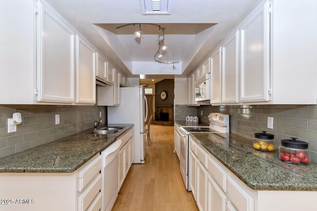 630 E Jeffrey Ave in Phoenix, AZ - Building Photo - Building Photo