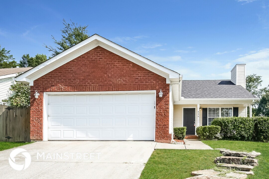 836 Lavergne Ln in La Vergne, TN - Building Photo