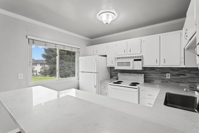 4497 S 1175 W, Unit Mountain View condos