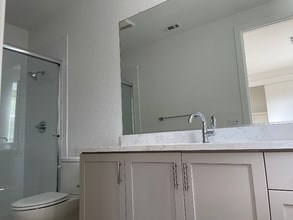 335 Shannon Pl in South San Francisco, CA - Building Photo - Building Photo