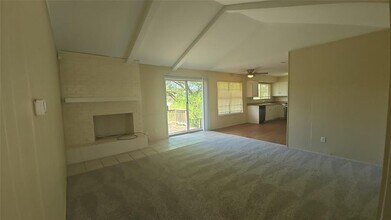 6120 Hylawn Dr in Austin, TX - Building Photo - Building Photo