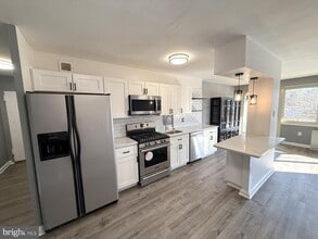 207 Barclay Towers in Cherry Hill Township, NJ - Building Photo - Building Photo