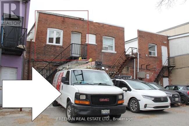 3449 Yonge St in Toronto, ON - Building Photo - Building Photo