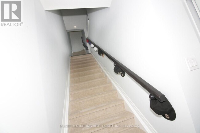 43 Zoisite Private in Ottawa, ON - Building Photo - Building Photo