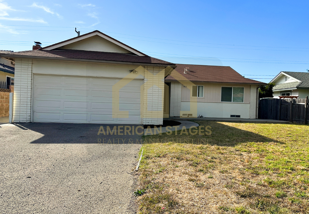 425 S O Pl in Lompoc, CA - Building Photo