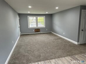 12 Brewster Rd in Glastonbury, CT - Building Photo - Building Photo