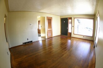 1110 Dallas Ave SE in Grand Rapids, MI - Building Photo - Building Photo