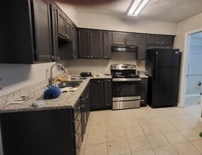 3918 Crayrich Cir in Orlando, FL - Foto de edificio - Building Photo