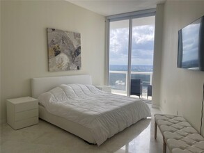 15901 Collins Ave, Unit 3505 in Sunny Isles Beach, FL - Building Photo - Building Photo