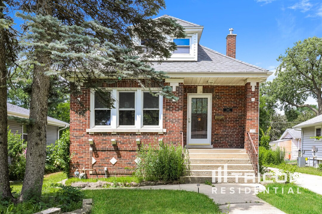 508 S Wisconsin Ave in Villa Park, IL - Building Photo