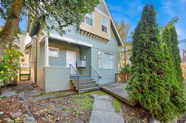 property at 1115 NE 52nd St