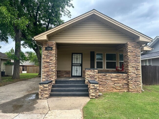 property at 750 S Jenkins Ave