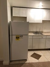 2017 Gibson Rd, Unit 2017 Gibson Road B in Everett, WA - Foto de edificio - Building Photo