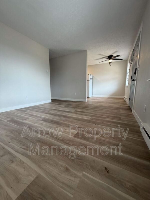 property at 606 S 7th St