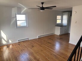 809 Montrose Ave, Unit A in Charlottesville, VA - Building Photo