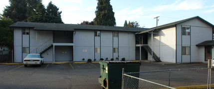 662-680 Dietz Ave NE in Keizer, OR - Foto de edificio - Building Photo