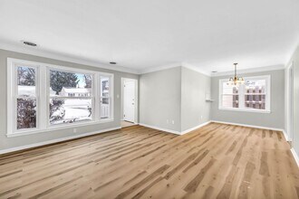 1386 Eastwood Ave in Mayfield Heights, OH - Building Photo - Building Photo